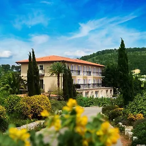 מלון Hermitage, אזה