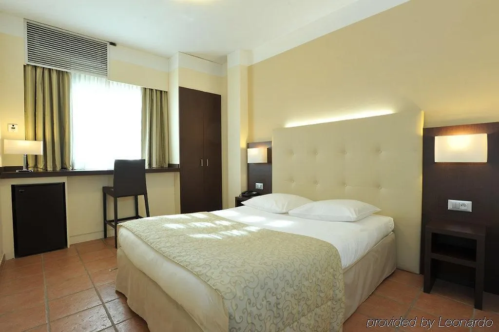 Hotel De La Rotonde Aix En Provence Aix-en-Provence 4*,